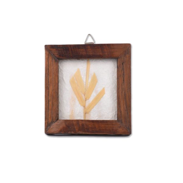 Ξύλινη κορνίζα