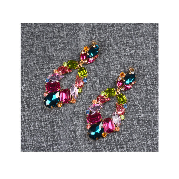 Κρεμαστά σκουλαρίκια με πολύχρωμες πέτρες